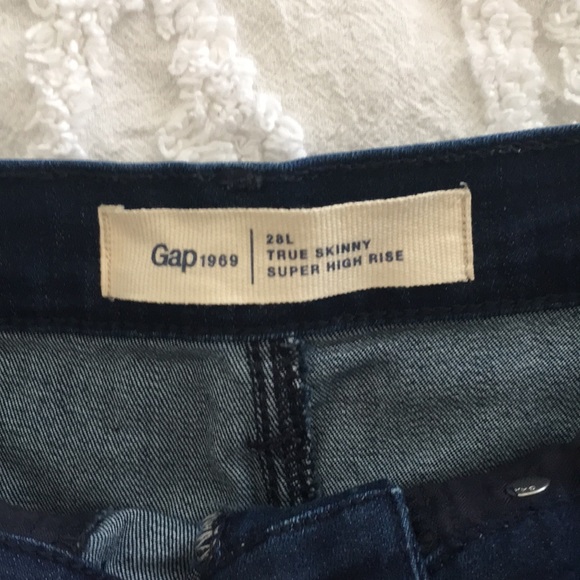 Skinny Velvet Stripe Gap Jeans - Picture 5 of 8